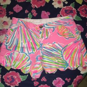 Size 4 buttercup shorts.